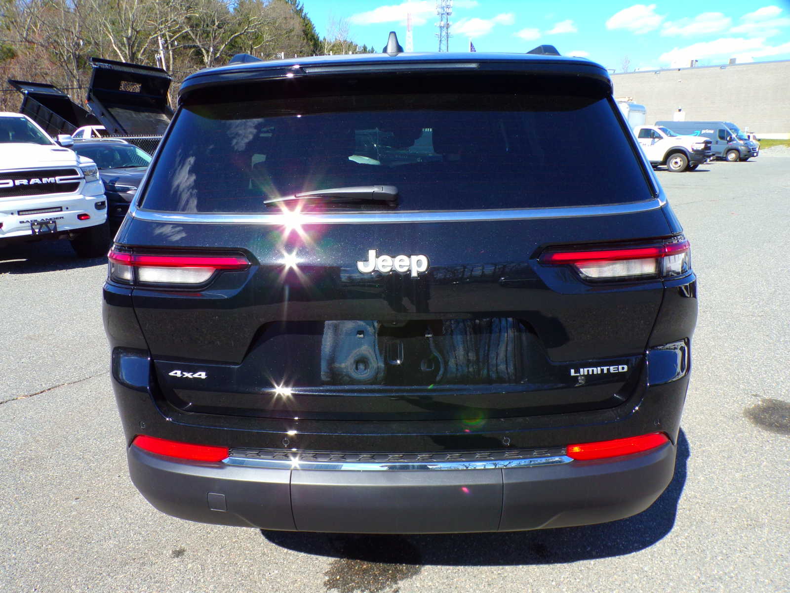 new 2024 Jeep Grand Cherokee car, priced at $57,735