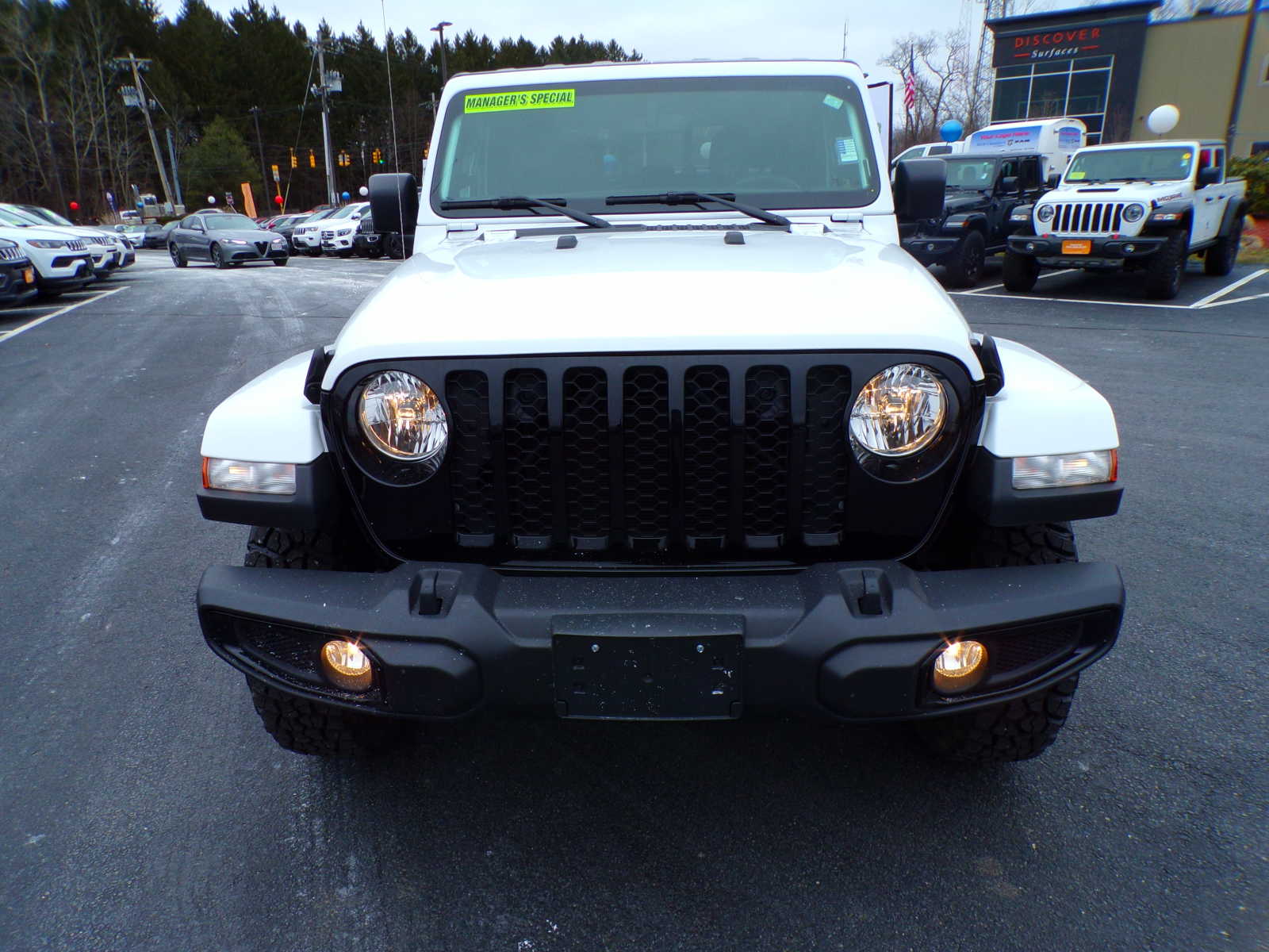 used 2023 Jeep Gladiator car, priced at $42,998