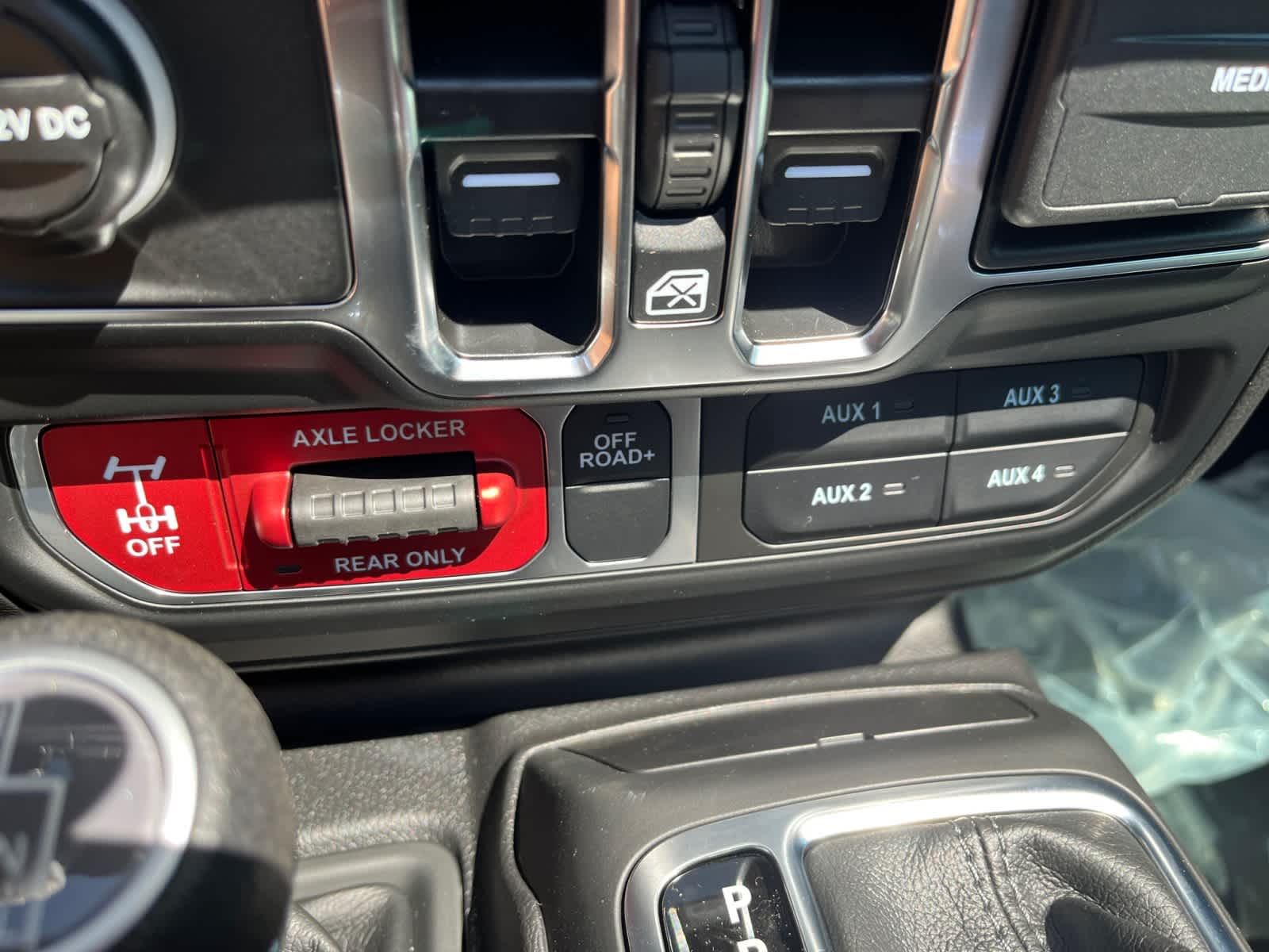 new 2025 Jeep Wrangler car, priced at $55,275