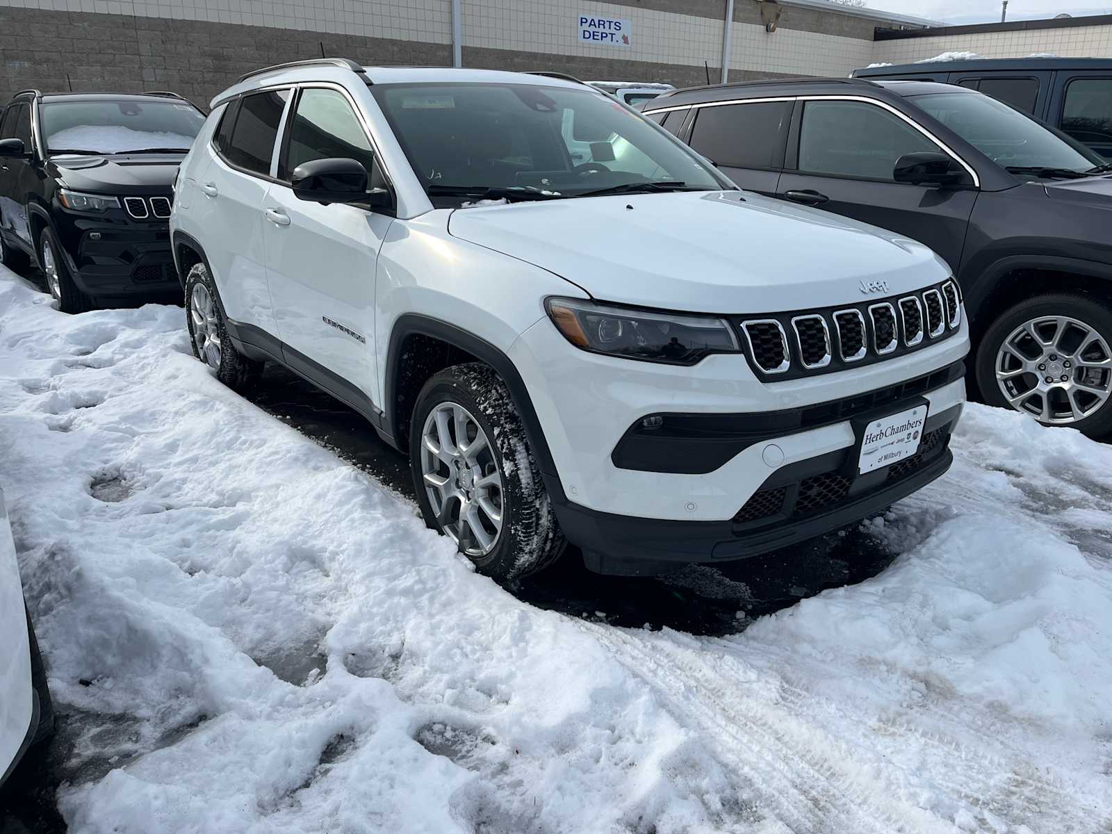 new 2024 Jeep Compass car, priced at $39,415