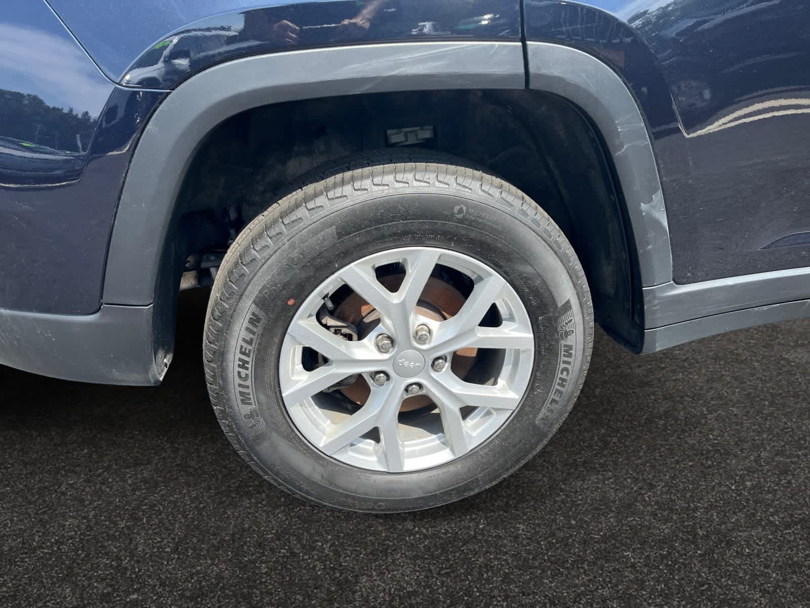 used 2024 Jeep Grand Cherokee car, priced at $39,998
