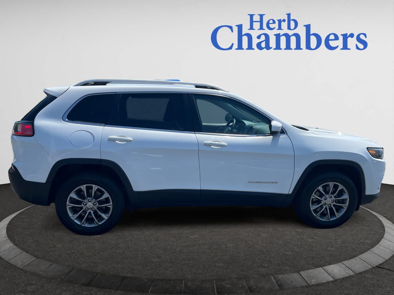 used 2019 Jeep Cherokee car, priced at $19,498