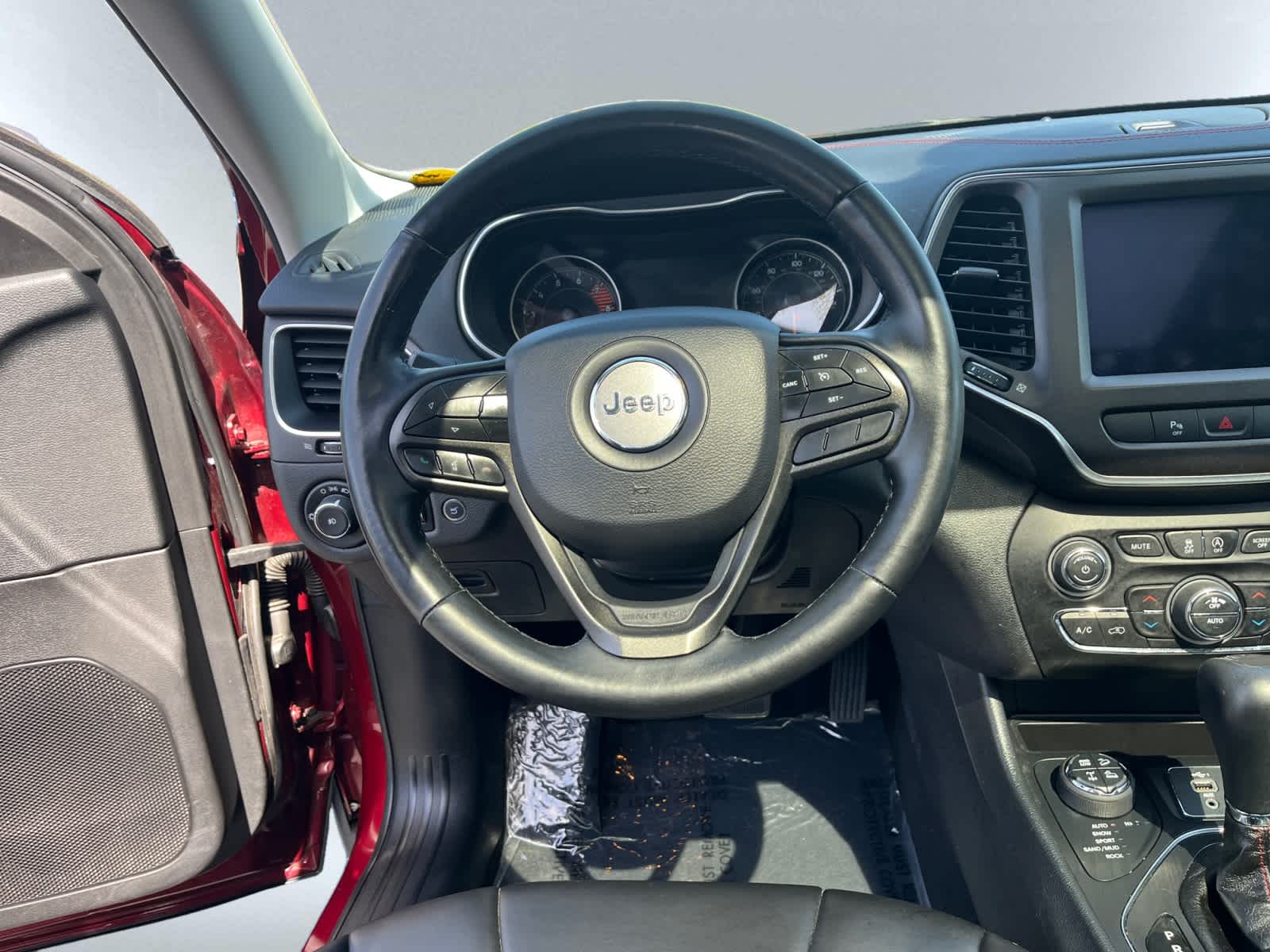 used 2020 Jeep Cherokee car, priced at $22,698