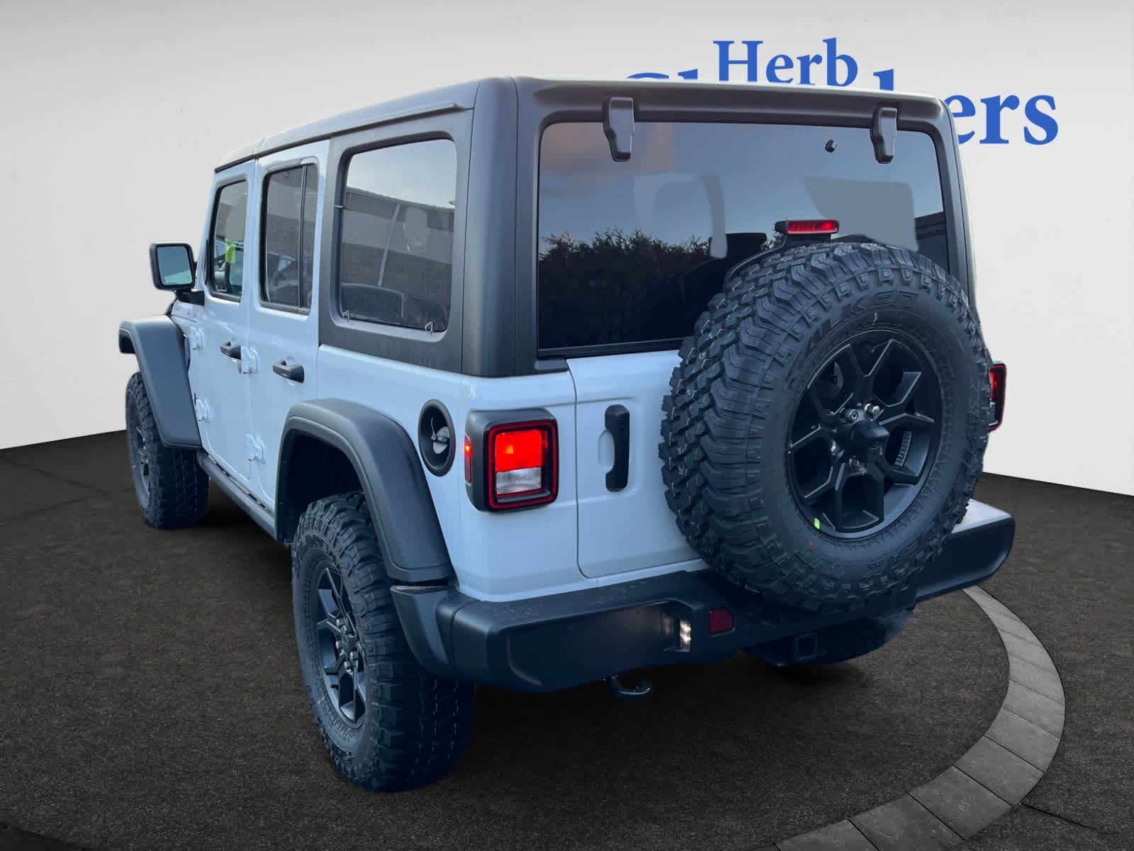 new 2025 Jeep Wrangler car, priced at $52,380