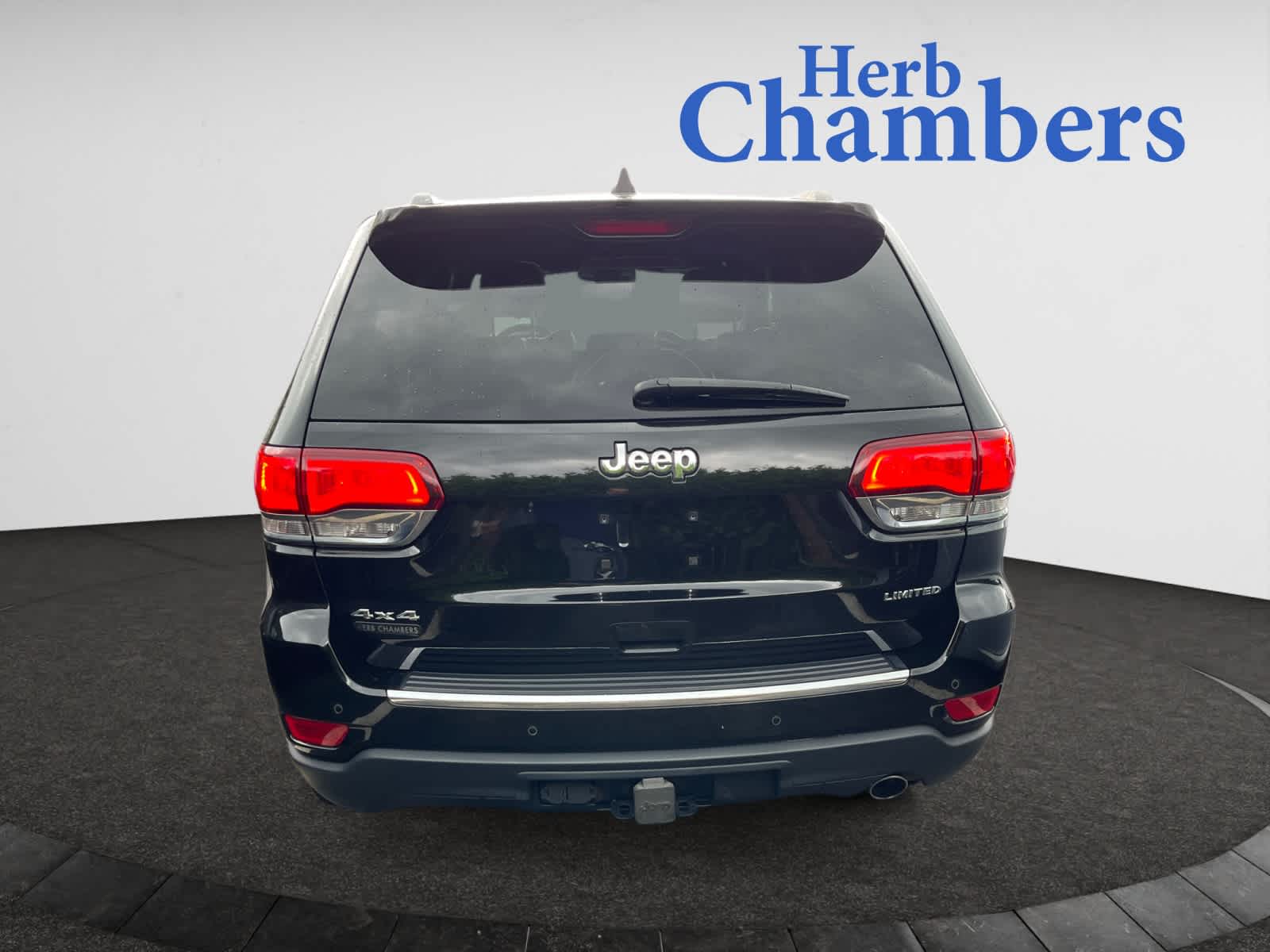 used 2020 Jeep Grand Cherokee car, priced at $25,488