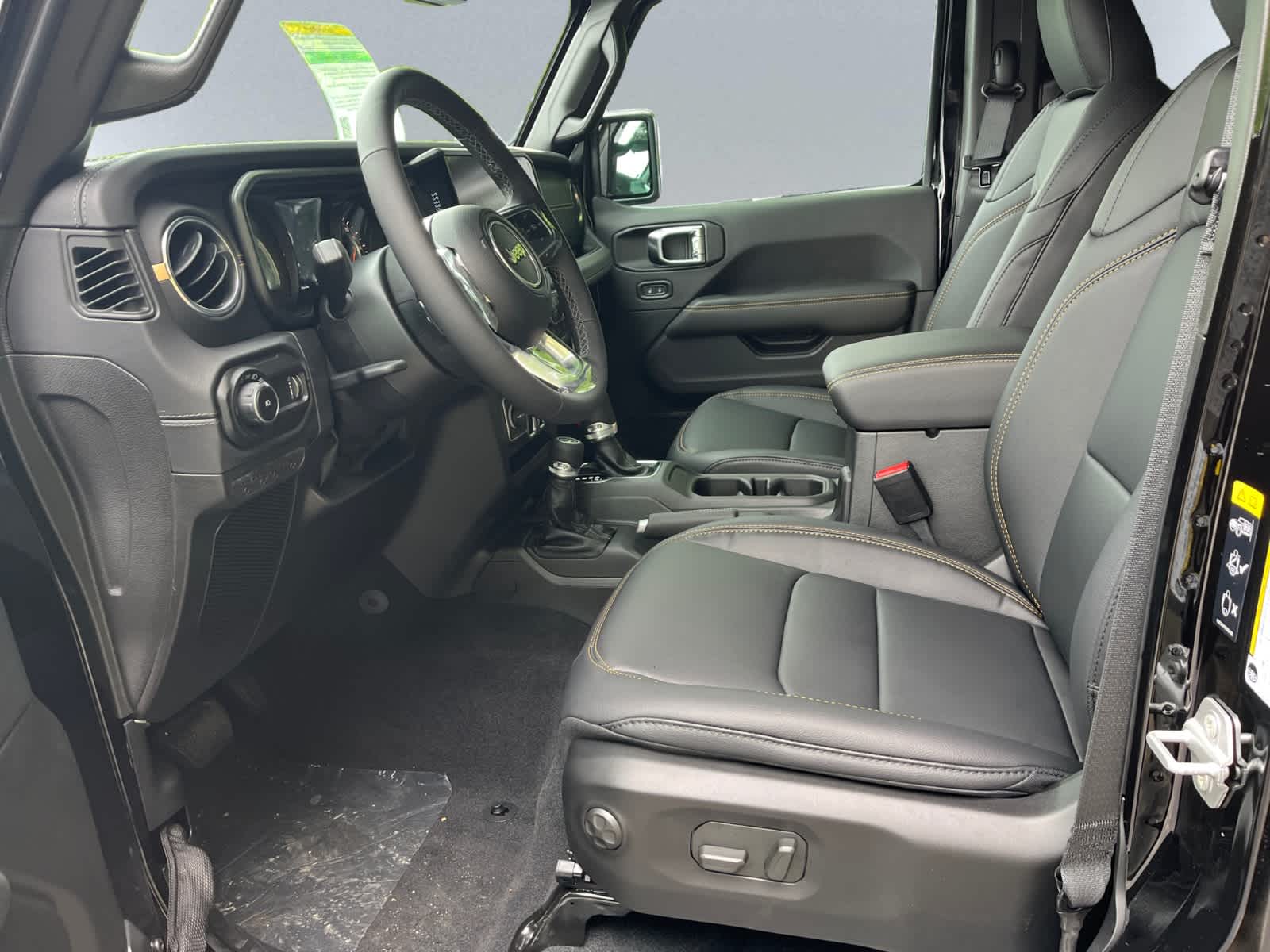 new 2025 Jeep Wrangler car, priced at $59,120