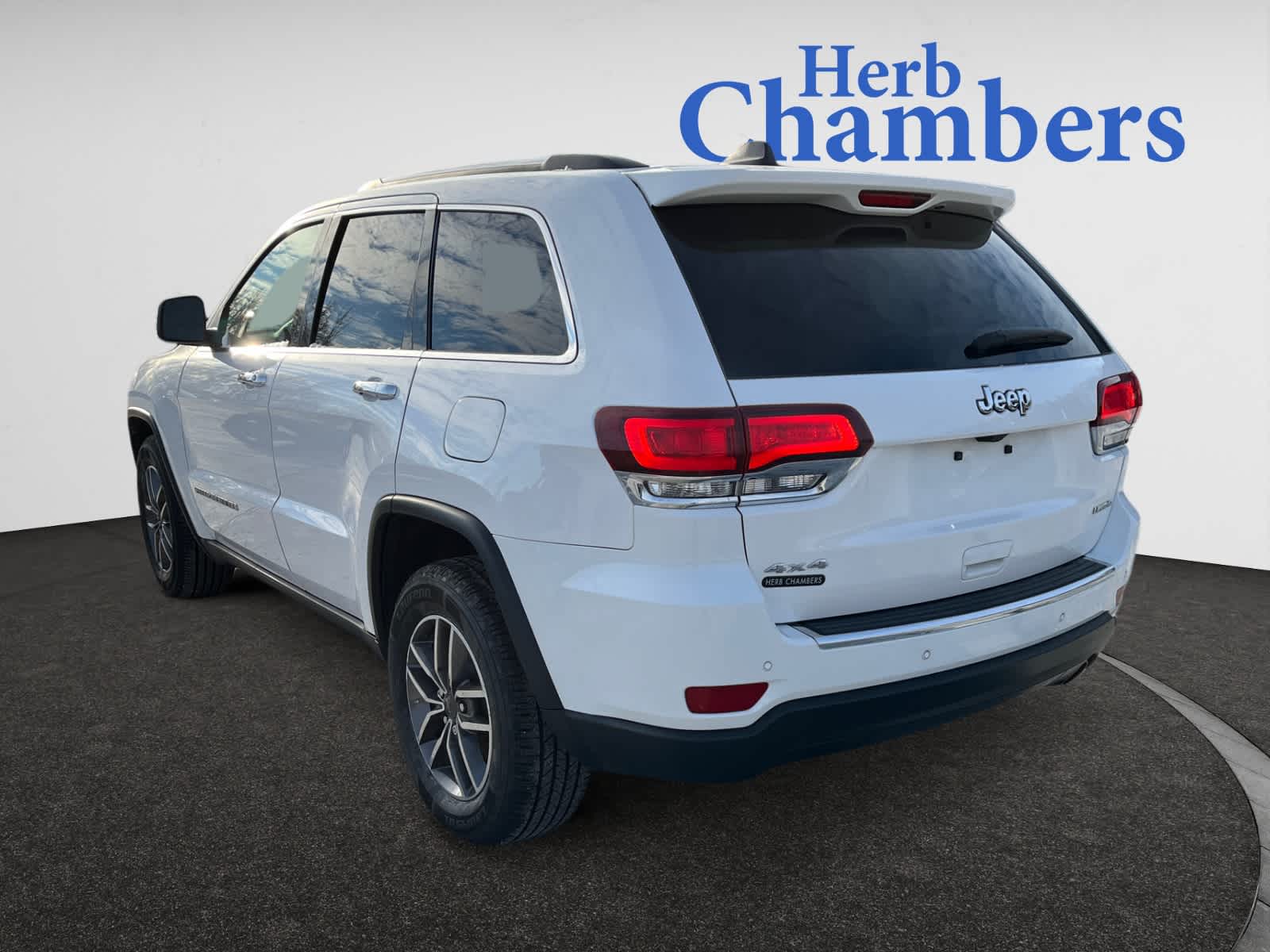 used 2020 Jeep Grand Cherokee car, priced at $21,998