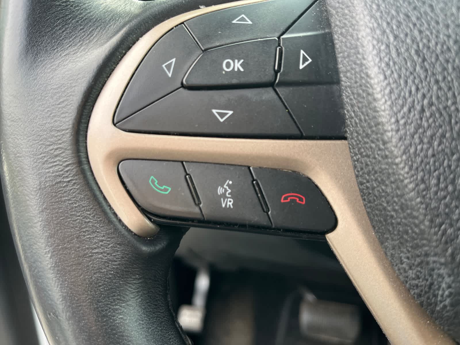 used 2015 Jeep Grand Cherokee car, priced at $9,988