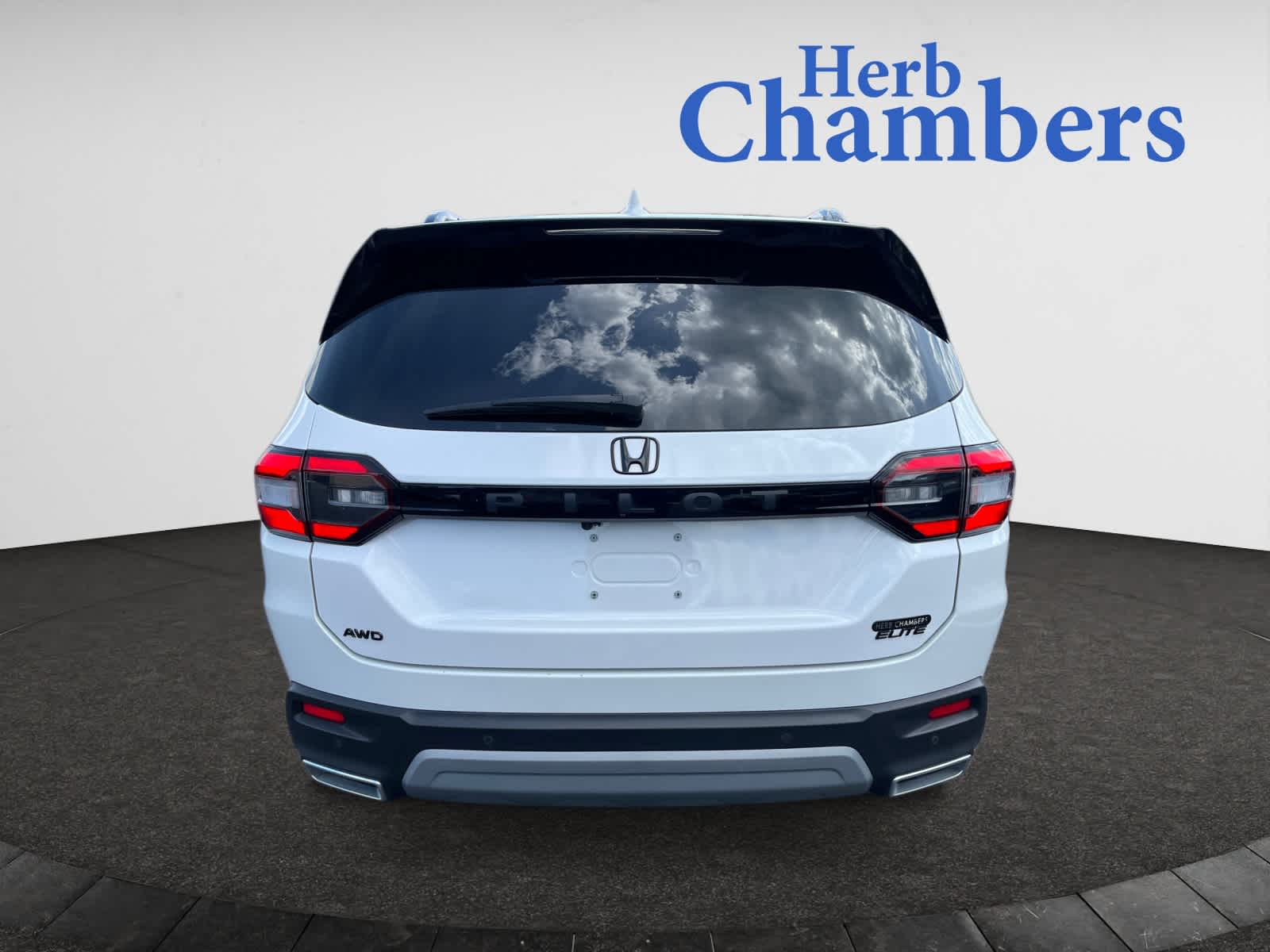 used 2023 Honda Pilot car, priced at $45,988