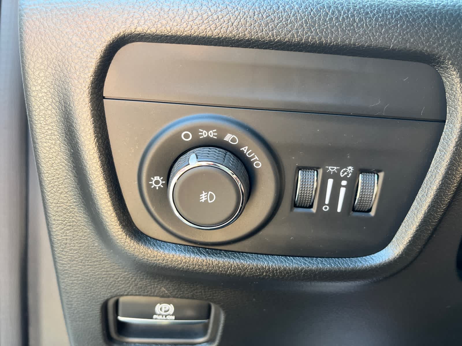 used 2023 Jeep Grand Cherokee car, priced at $41,538