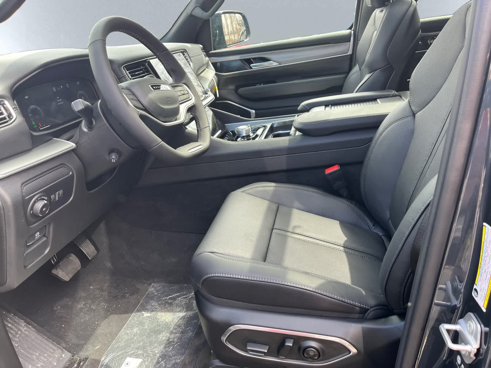 new 2025 Jeep Wagoneer car, priced at $80,675
