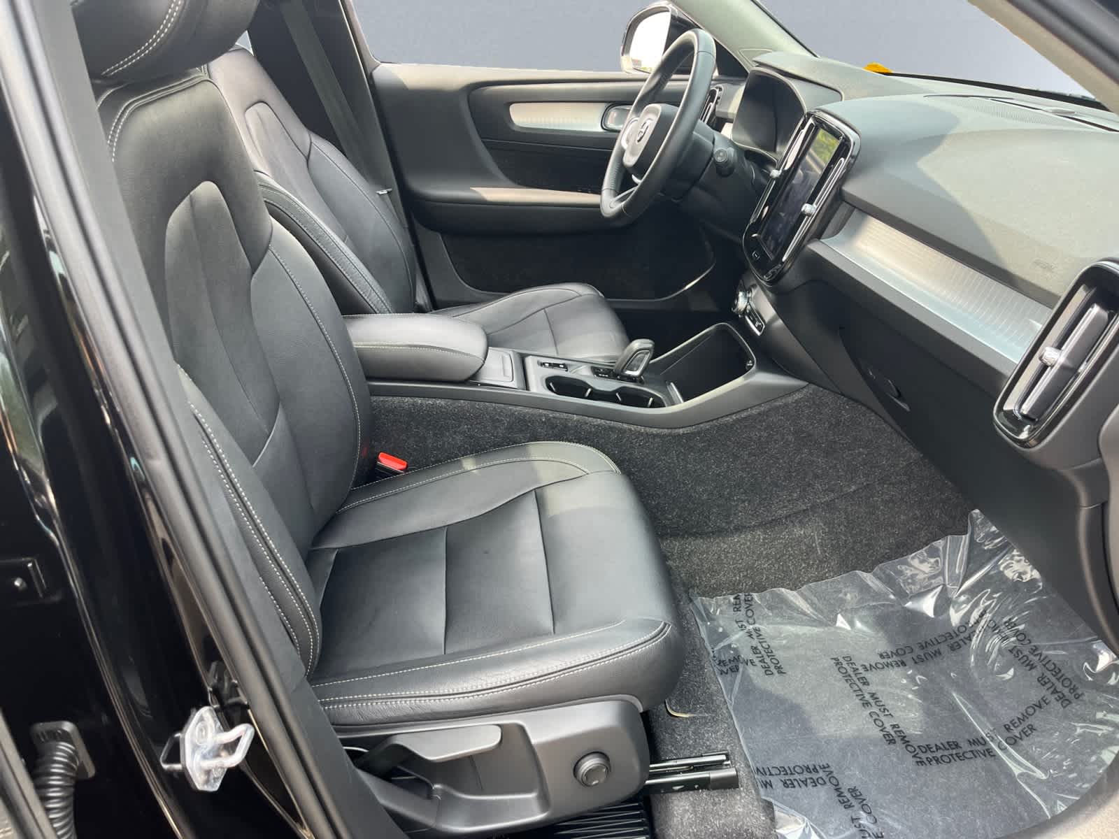 used 2019 Volvo XC40 car, priced at $19,788