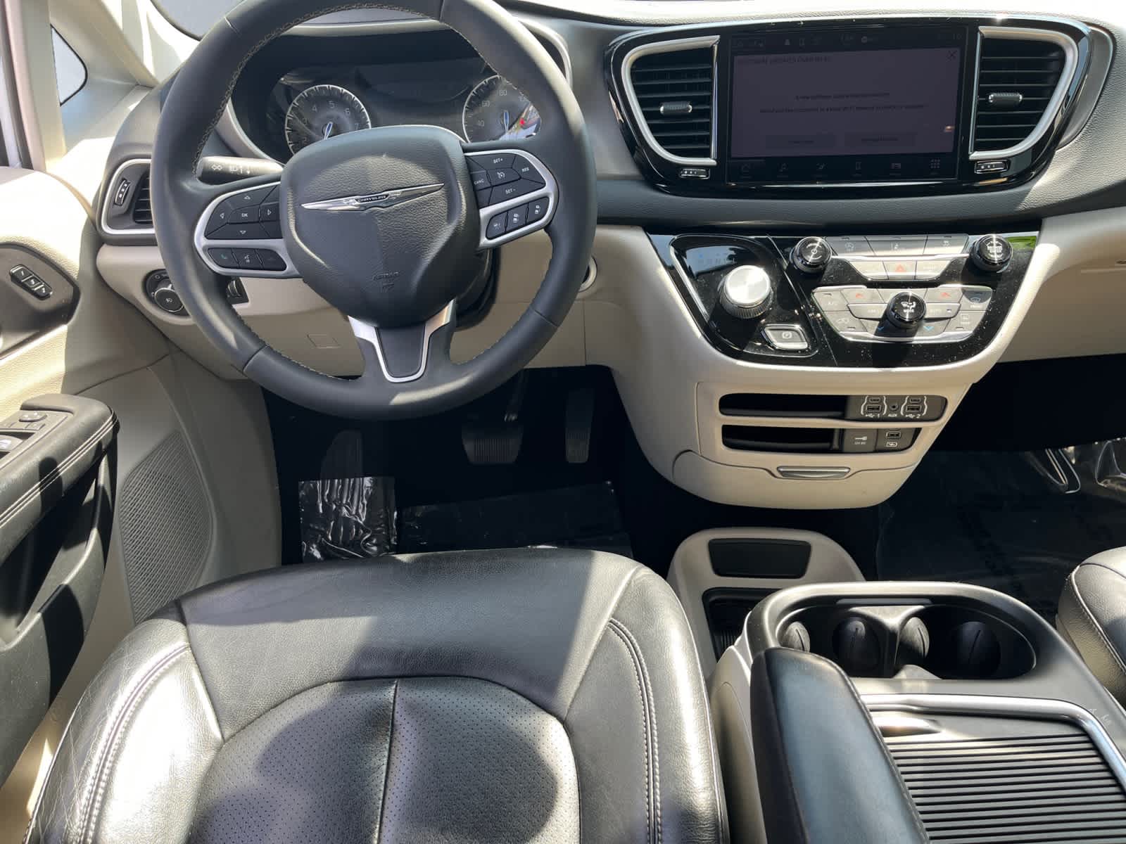 used 2022 Chrysler Pacifica car, priced at $21,988