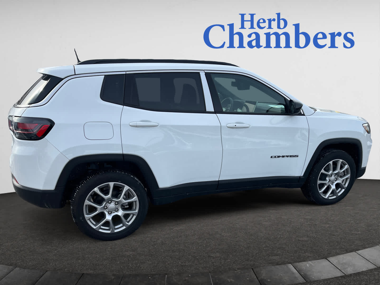 new 2024 Jeep Compass car, priced at $39,415