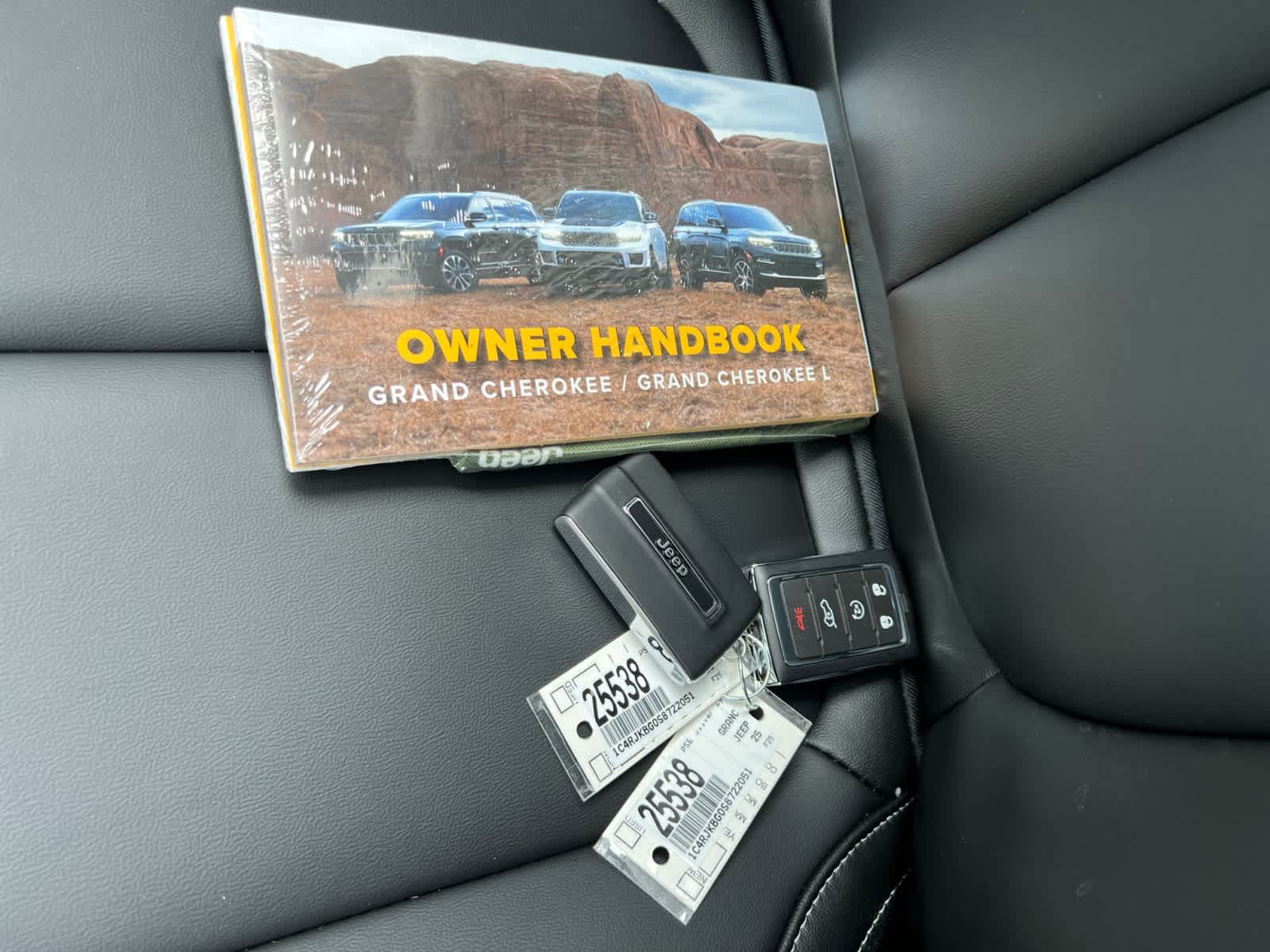 new 2025 Jeep Grand Cherokee car, priced at $50,110
