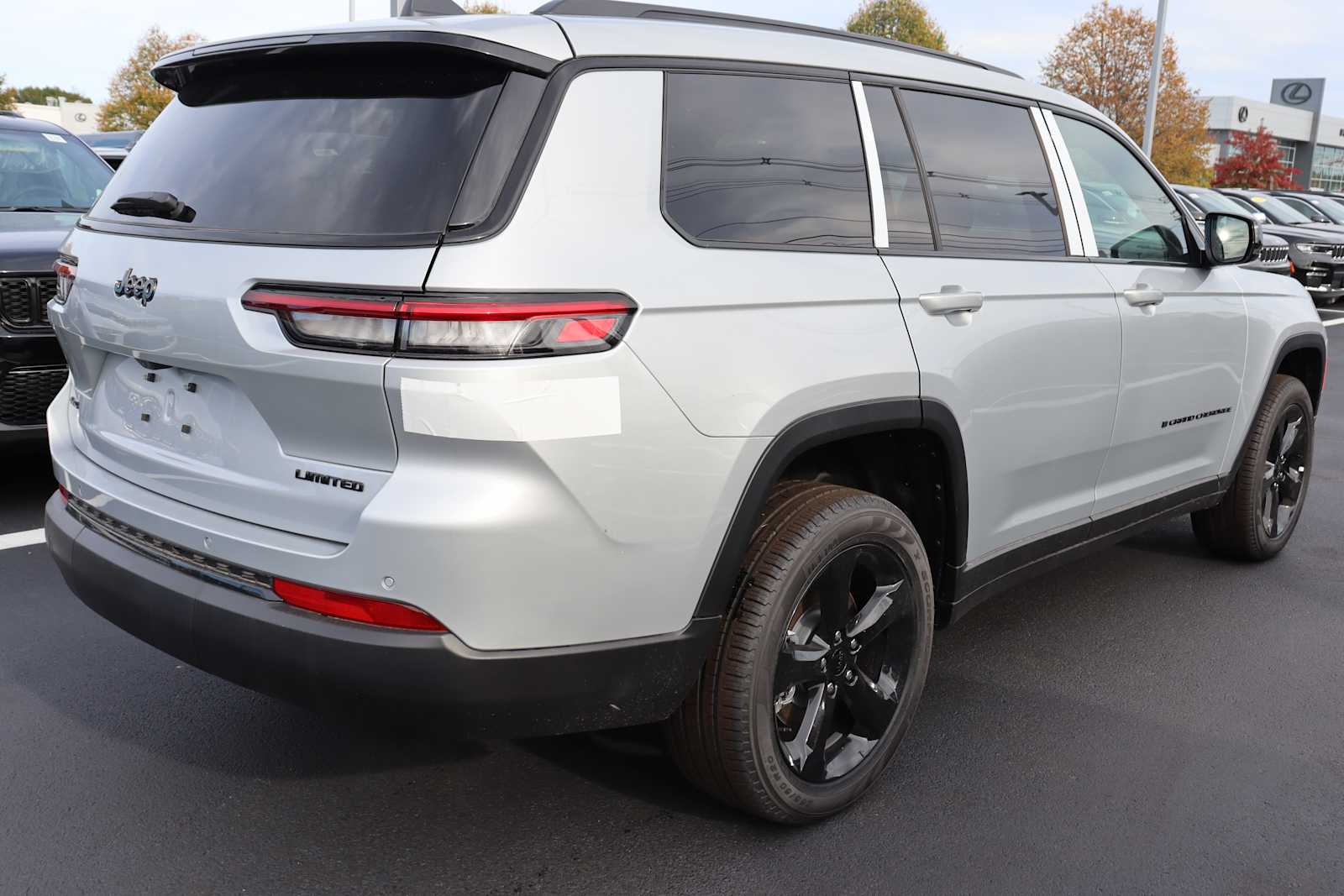 new 2024 Jeep Grand Cherokee car, priced at $54,684