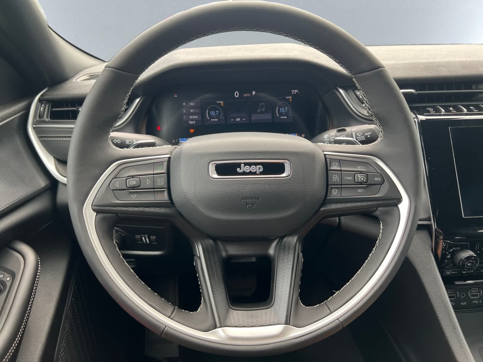 new 2025 Jeep Grand Cherokee car, priced at $46,730