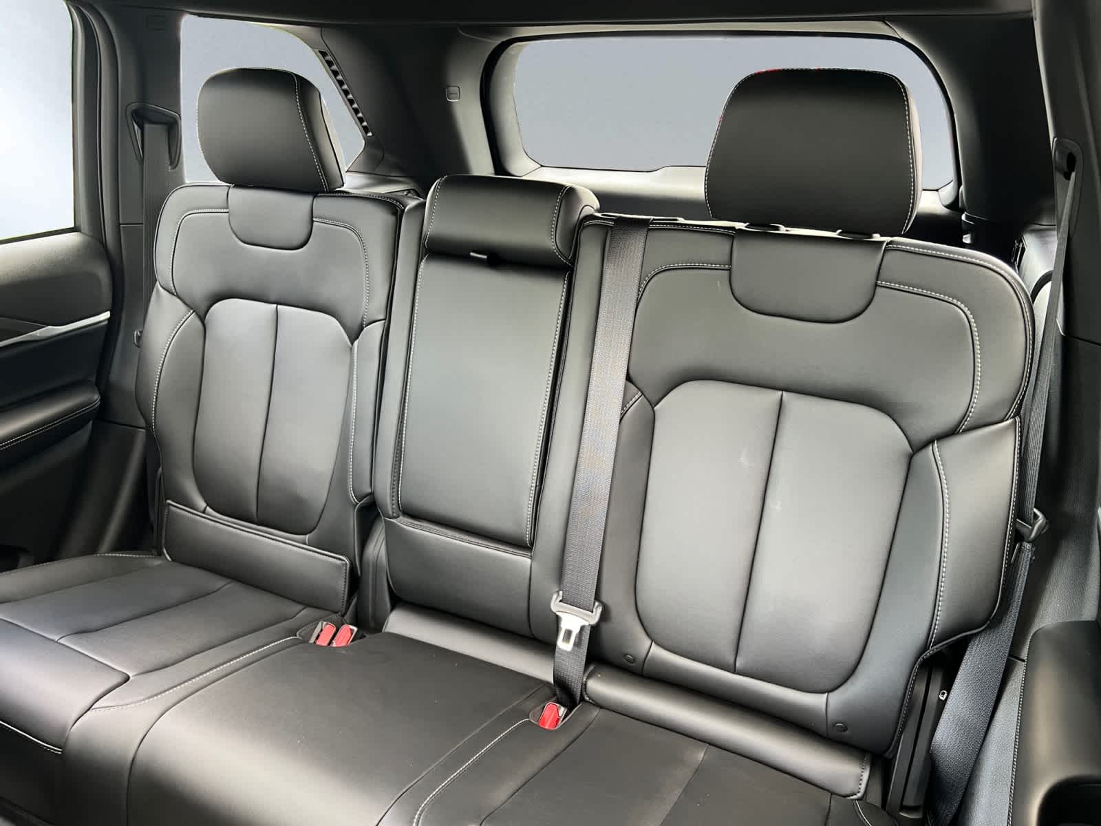 new 2025 Jeep Grand Cherokee car, priced at $48,010