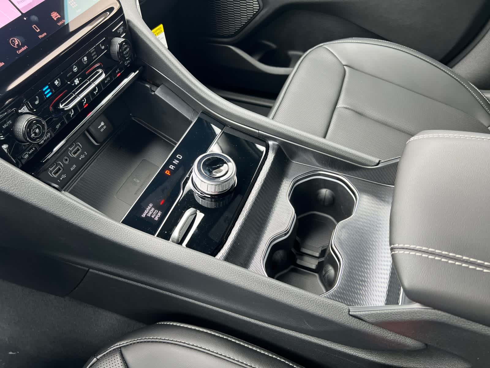 new 2025 Jeep Grand Cherokee car, priced at $50,935