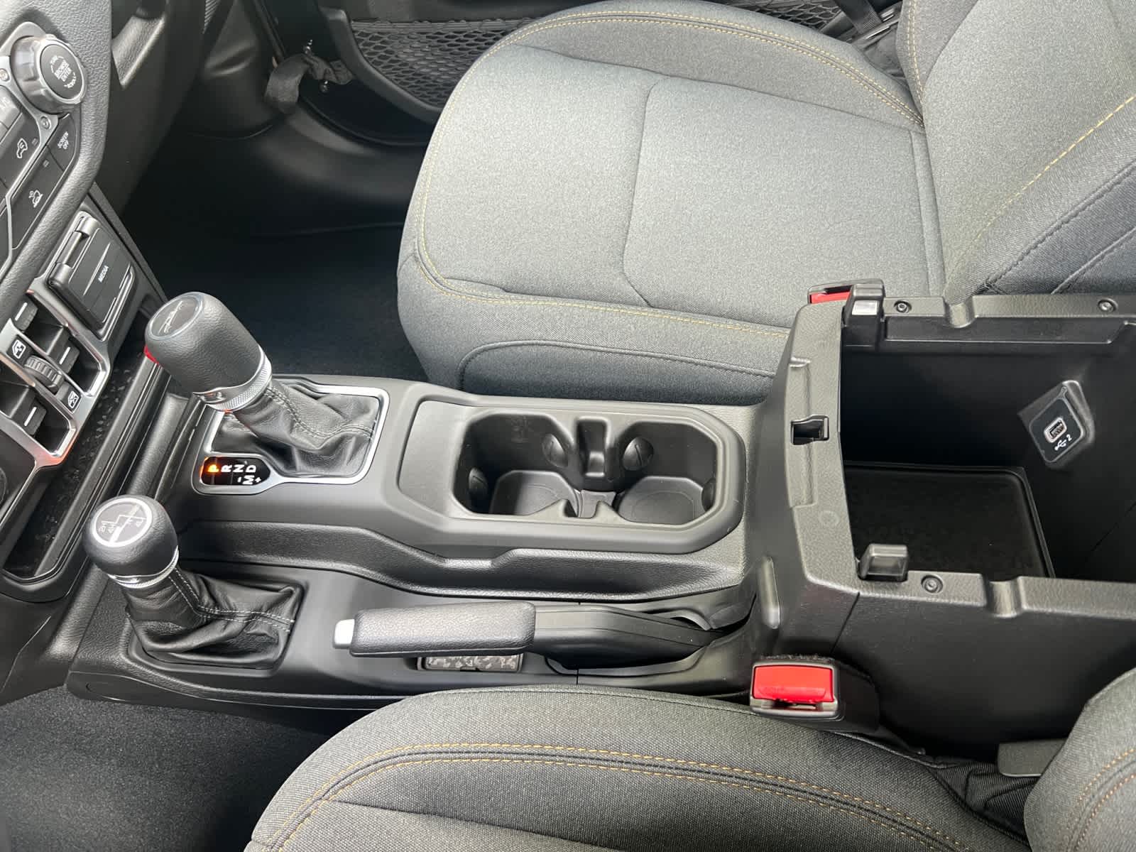 new 2025 Jeep Gladiator car, priced at $45,105