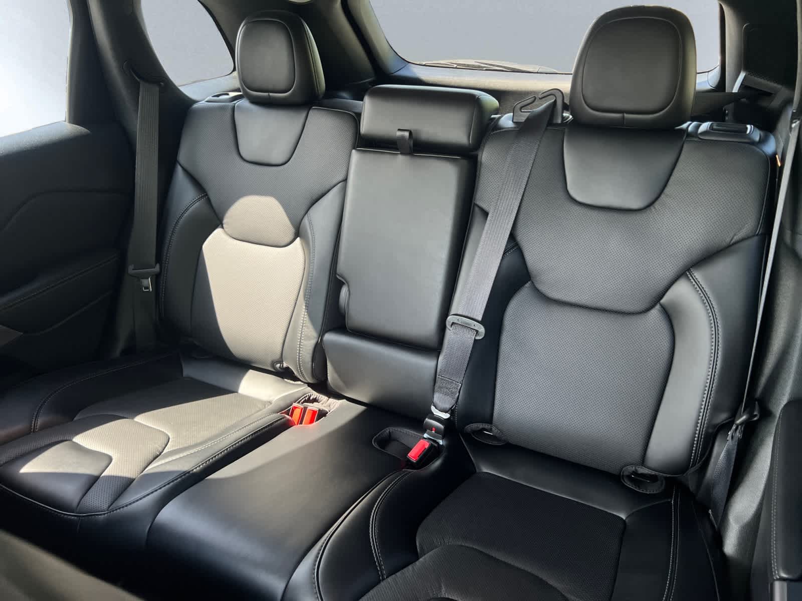 used 2022 Jeep Cherokee car, priced at $29,398