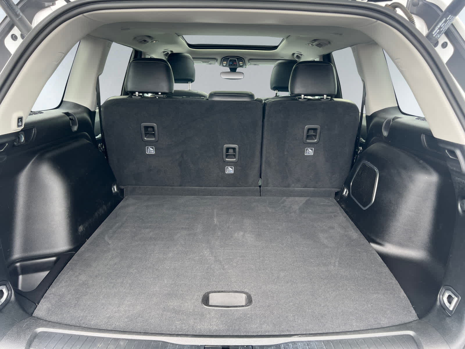 used 2022 Jeep Grand Cherokee car, priced at $36,998