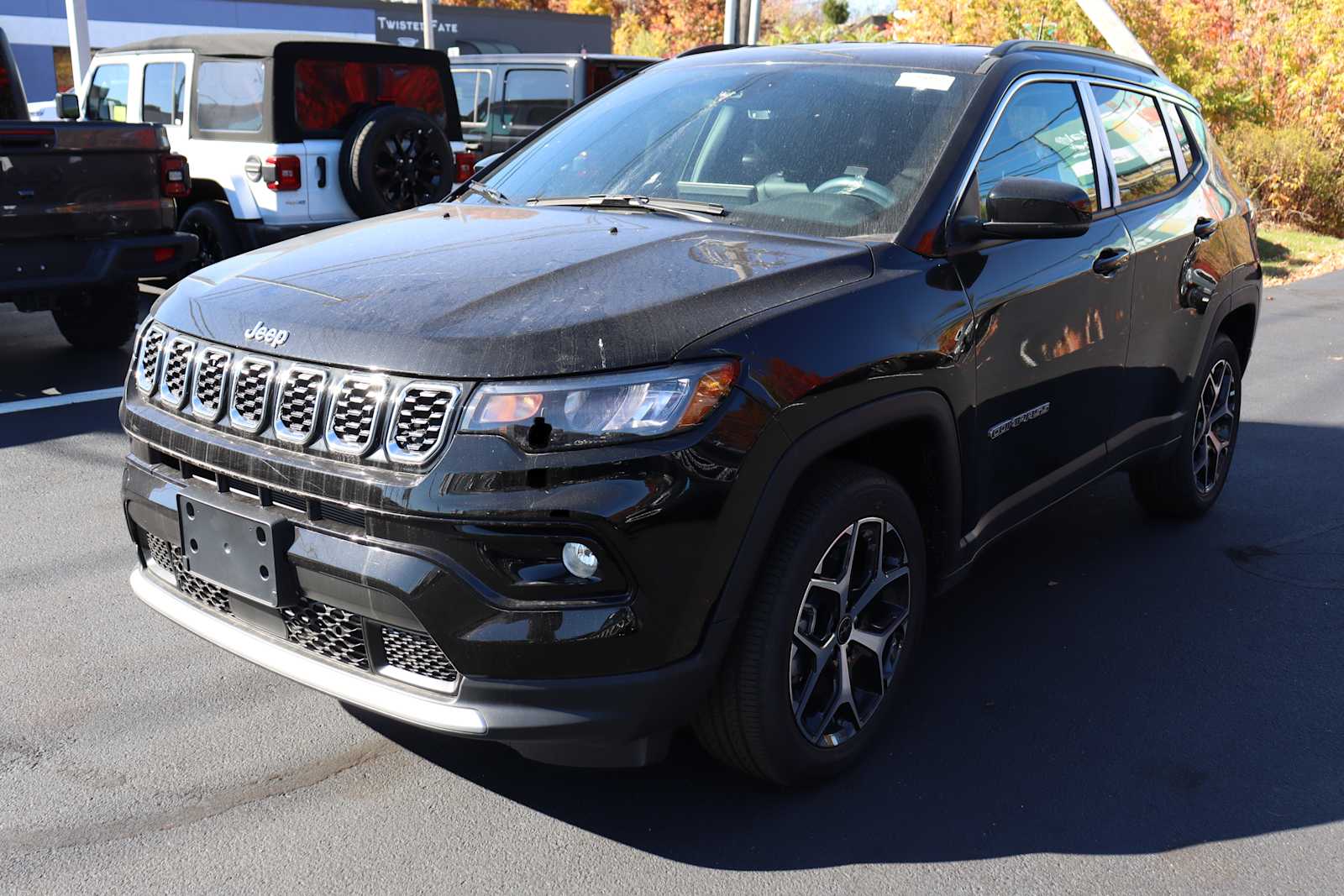 new 2025 Jeep Compass car, priced at $34,284