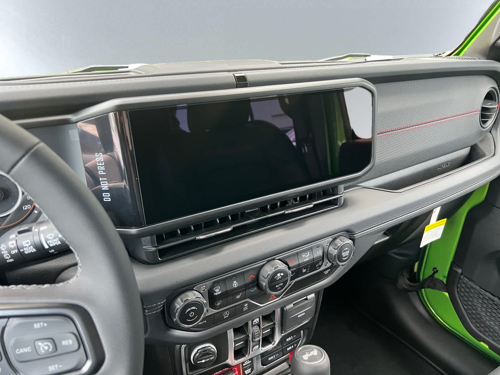 new 2025 Jeep Wrangler car, priced at $64,095