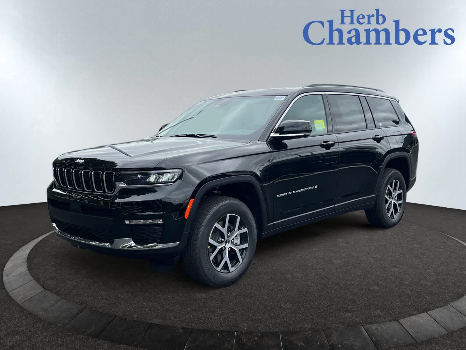 new 2025 Jeep Grand Cherokee car, priced at $50,860