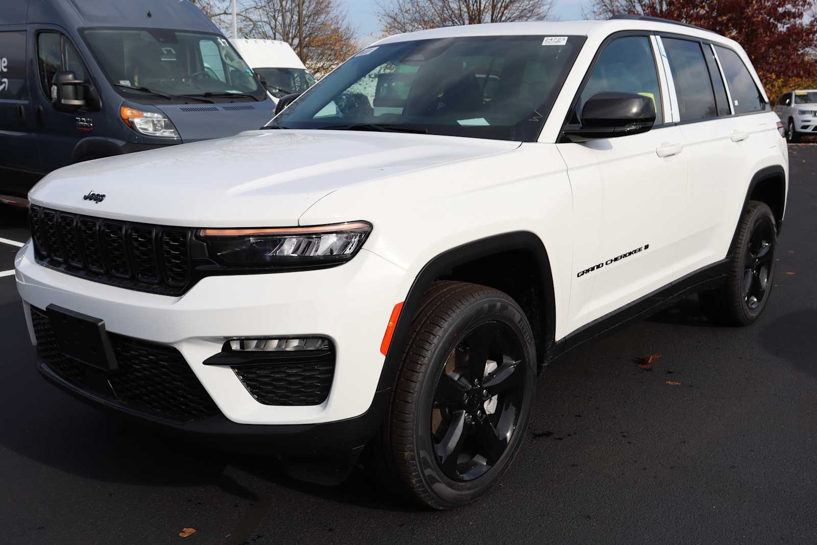 new 2024 Jeep Grand Cherokee car, priced at $51,989