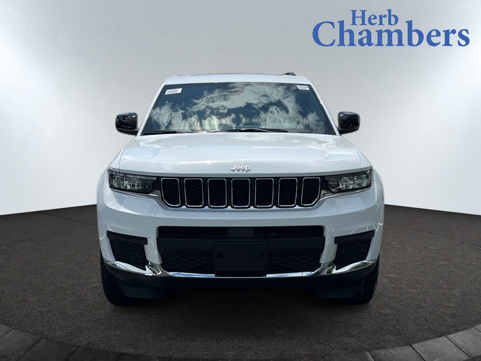 new 2025 Jeep Grand Cherokee car, priced at $41,530