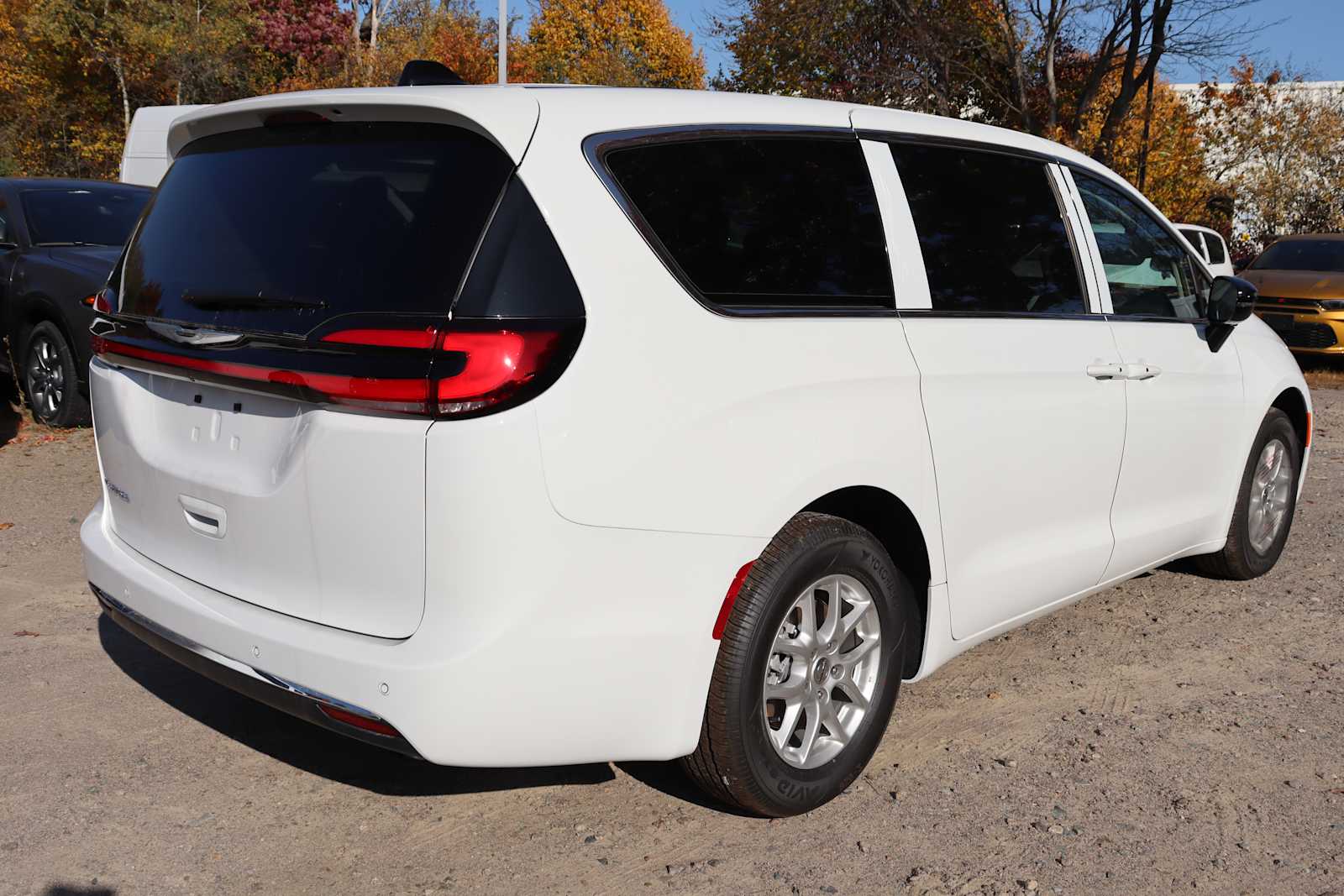 new 2024 Chrysler Pacifica car, priced at $43,500