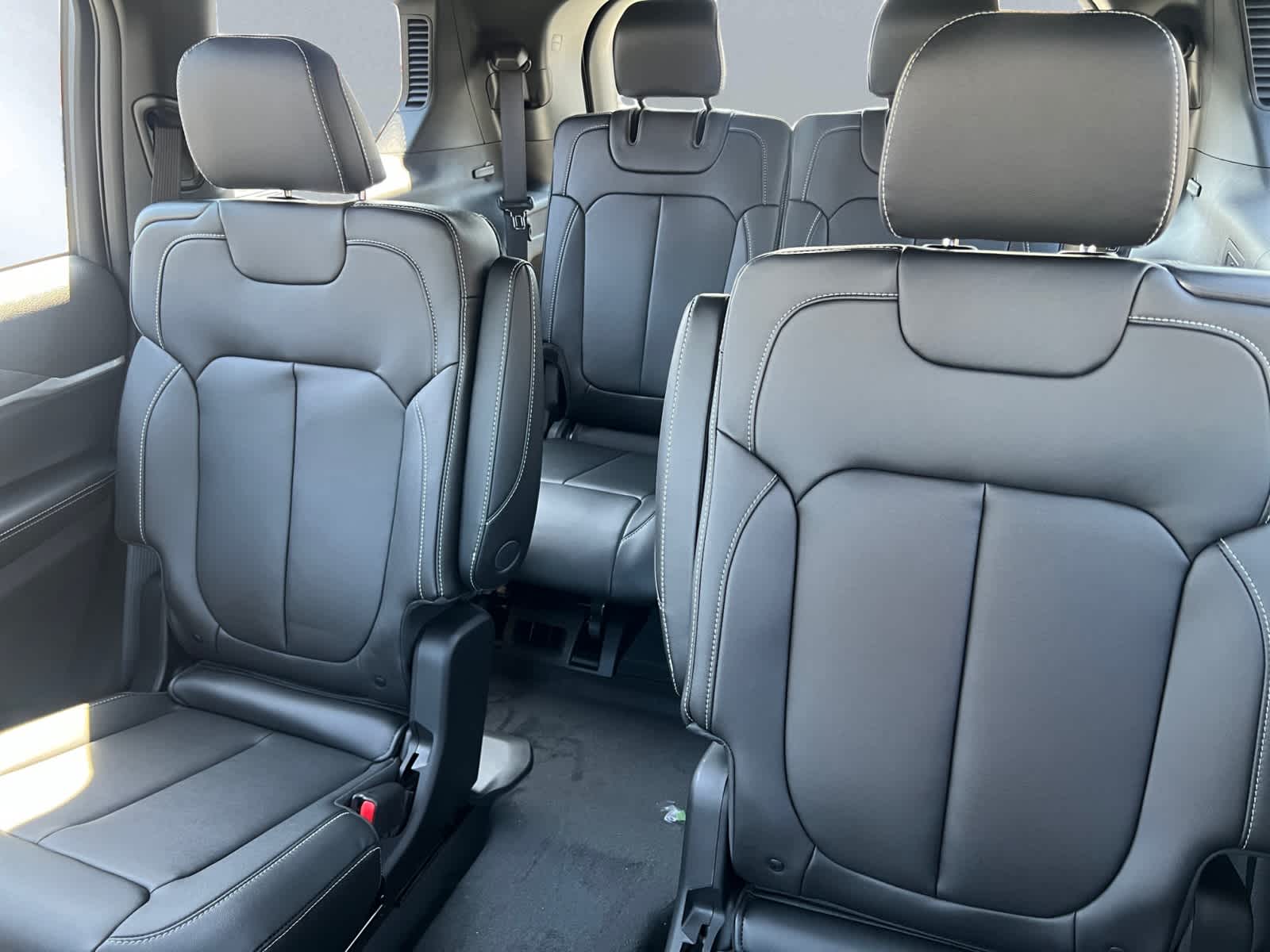new 2025 Jeep Grand Cherokee car, priced at $52,735