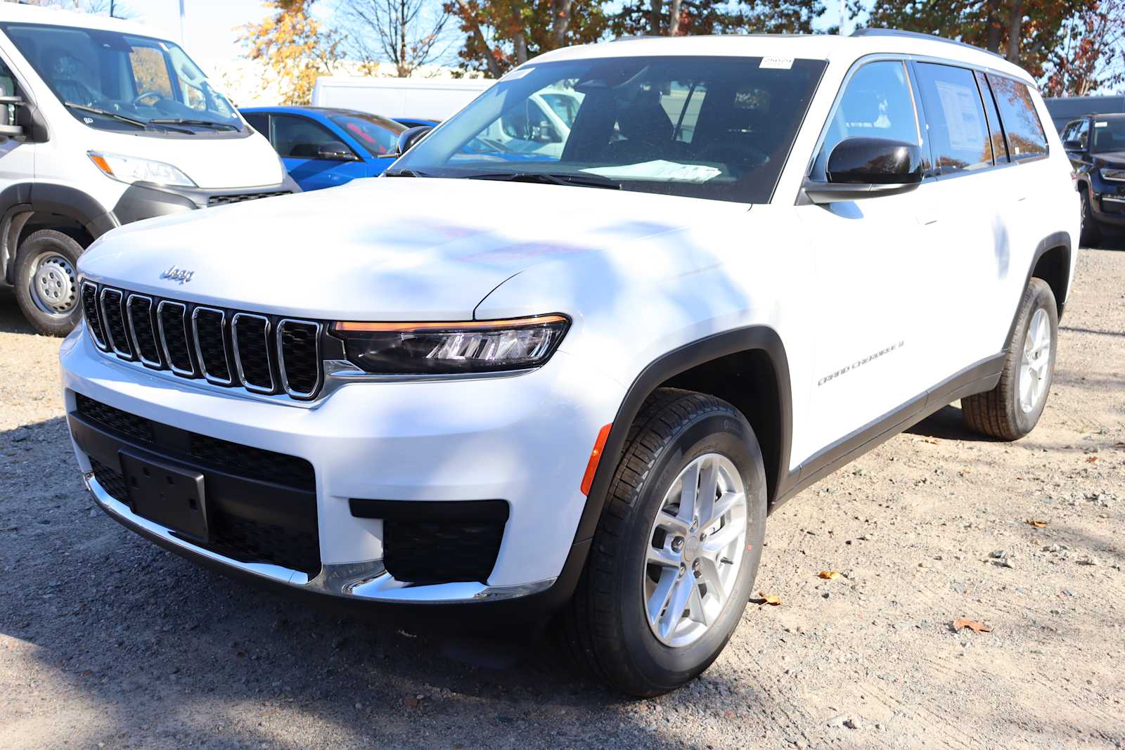 new 2025 Jeep Grand Cherokee car, priced at $44,080