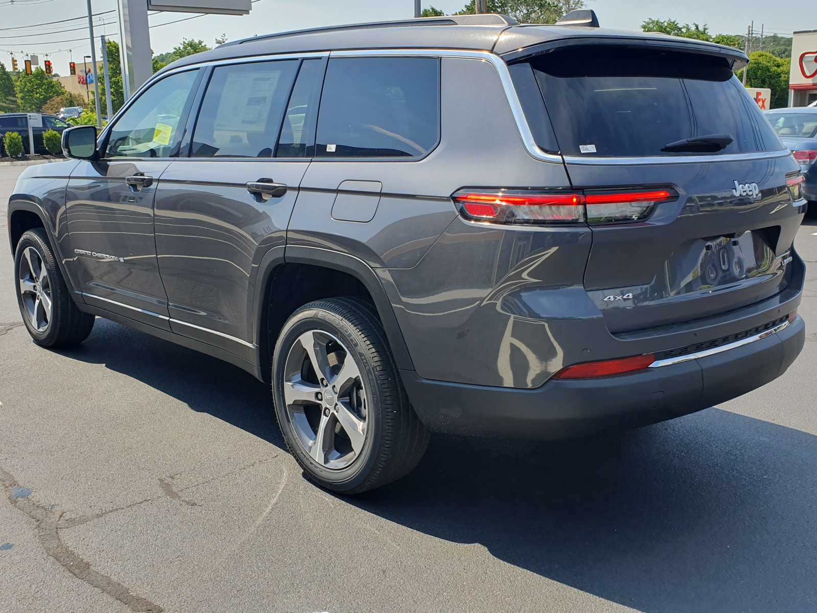 new 2024 Jeep Grand Cherokee car, priced at $54,584