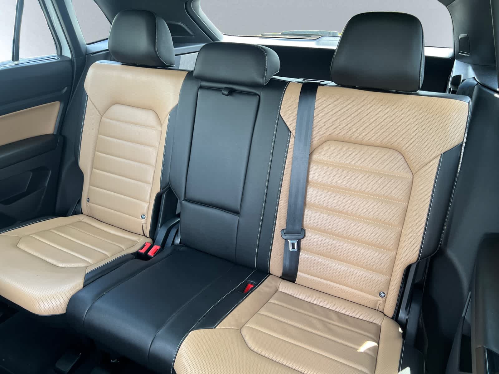 used 2020 Volkswagen Atlas Cross Sport car, priced at $24,998