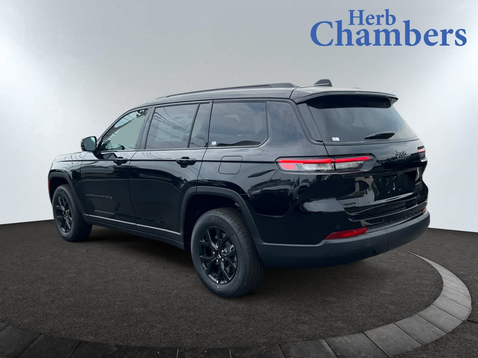 new 2025 Jeep Grand Cherokee car, priced at $46,730