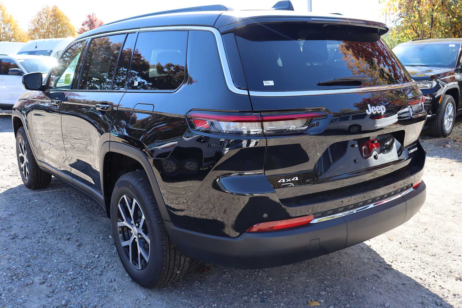 new 2025 Jeep Grand Cherokee car, priced at $48,959