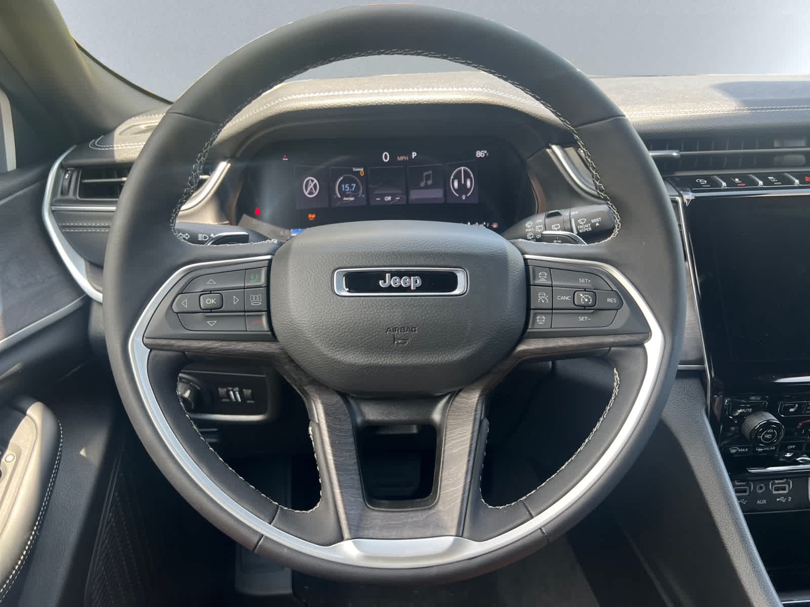 new 2025 Jeep Grand Cherokee car, priced at $50,110