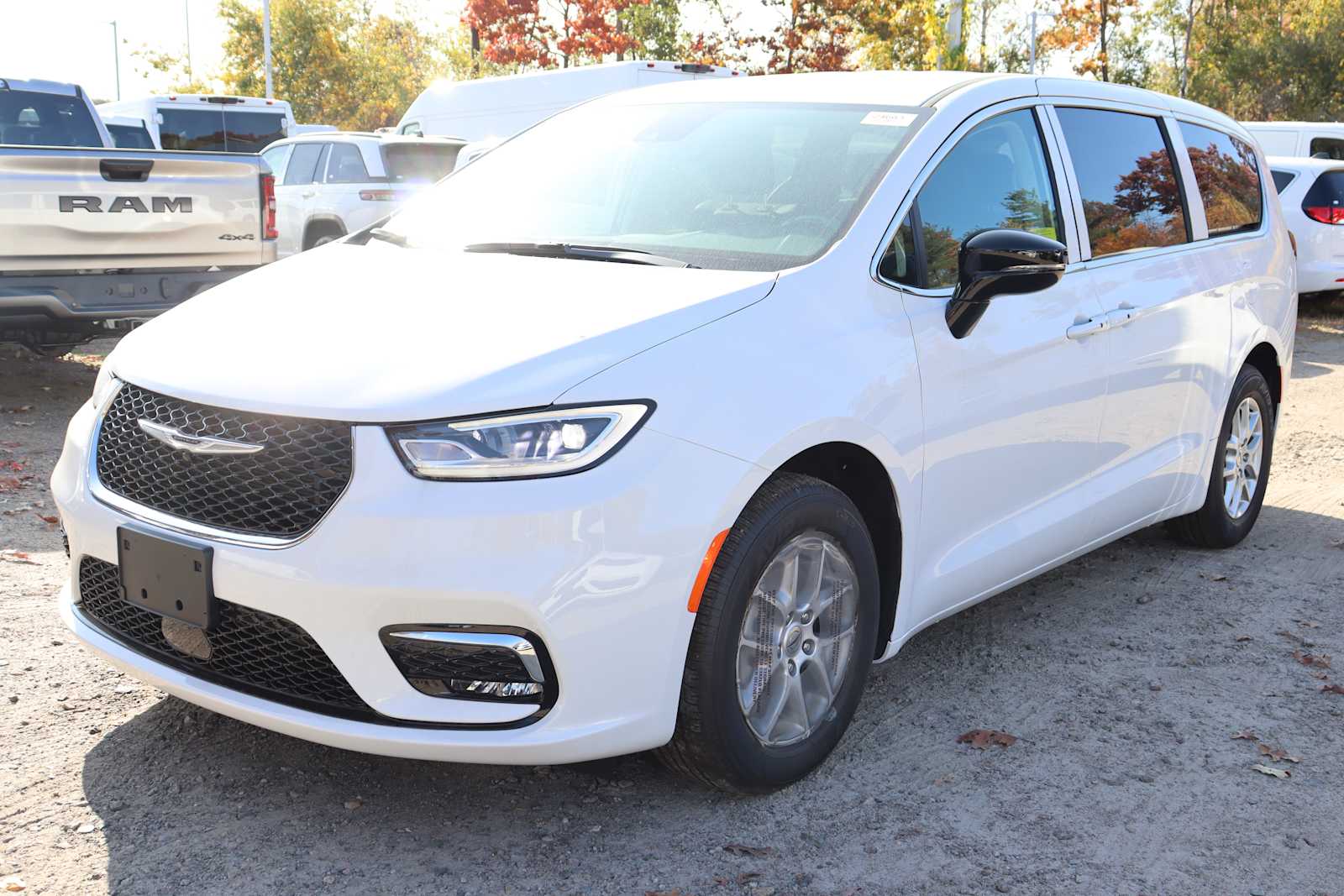 new 2024 Chrysler Pacifica car, priced at $43,500