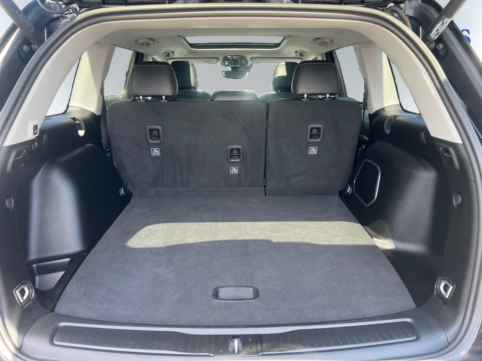 used 2022 Jeep Grand Cherokee car, priced at $35,998