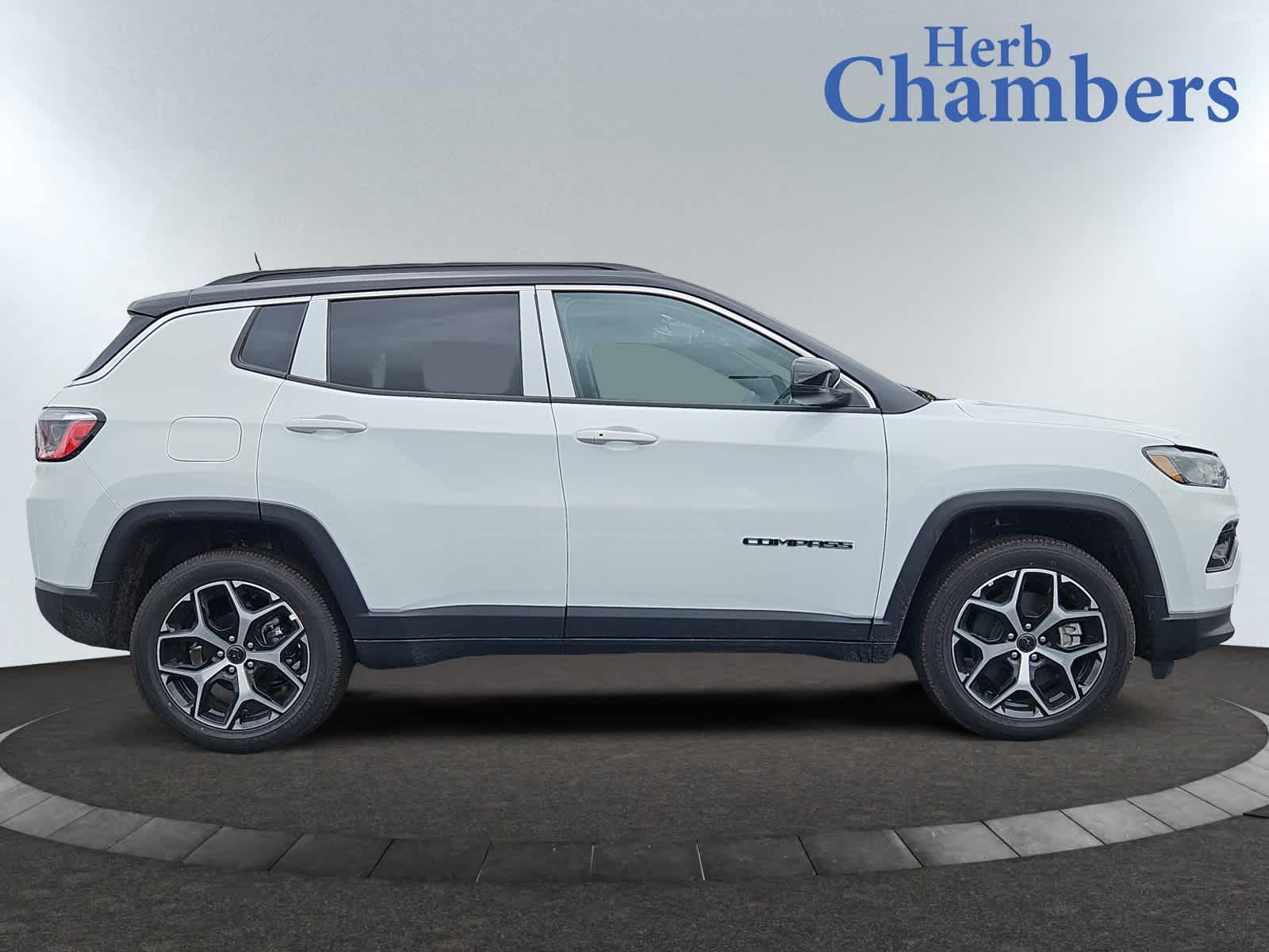 new 2025 Jeep Compass car, priced at $31,989