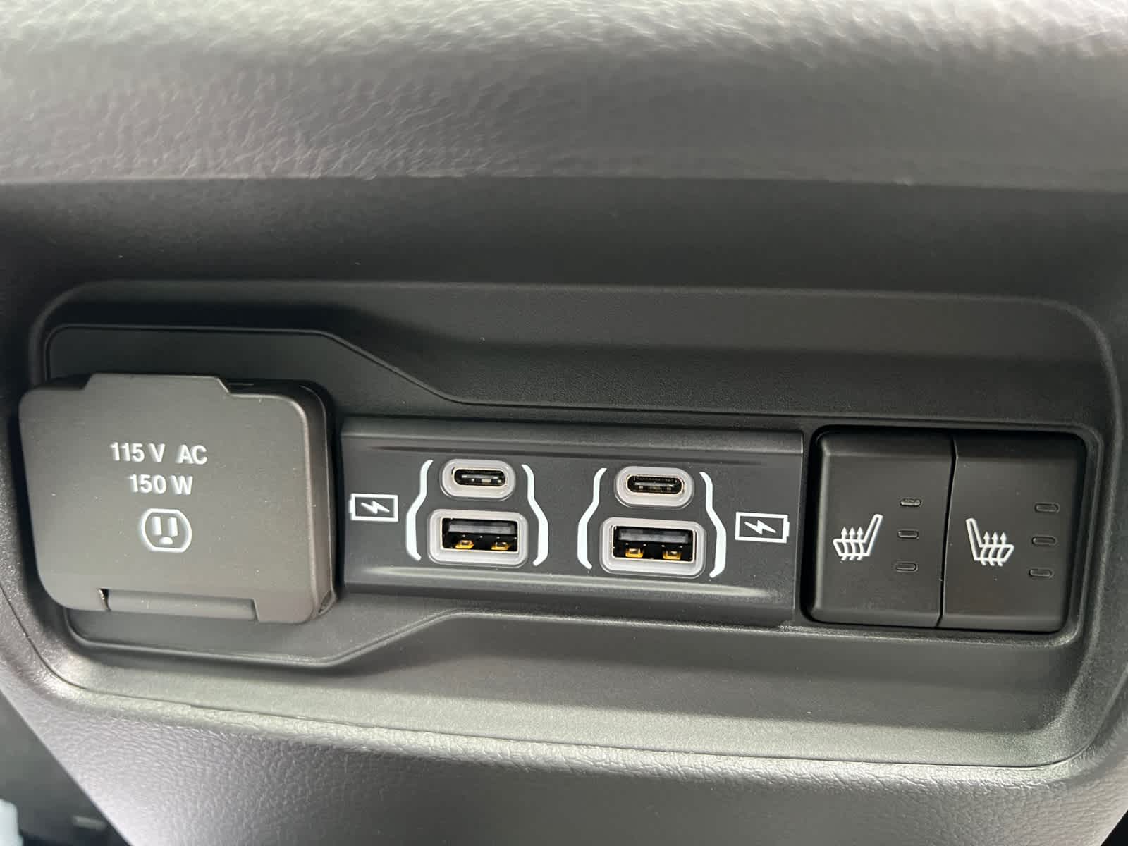 new 2025 Jeep Grand Cherokee car, priced at $50,010