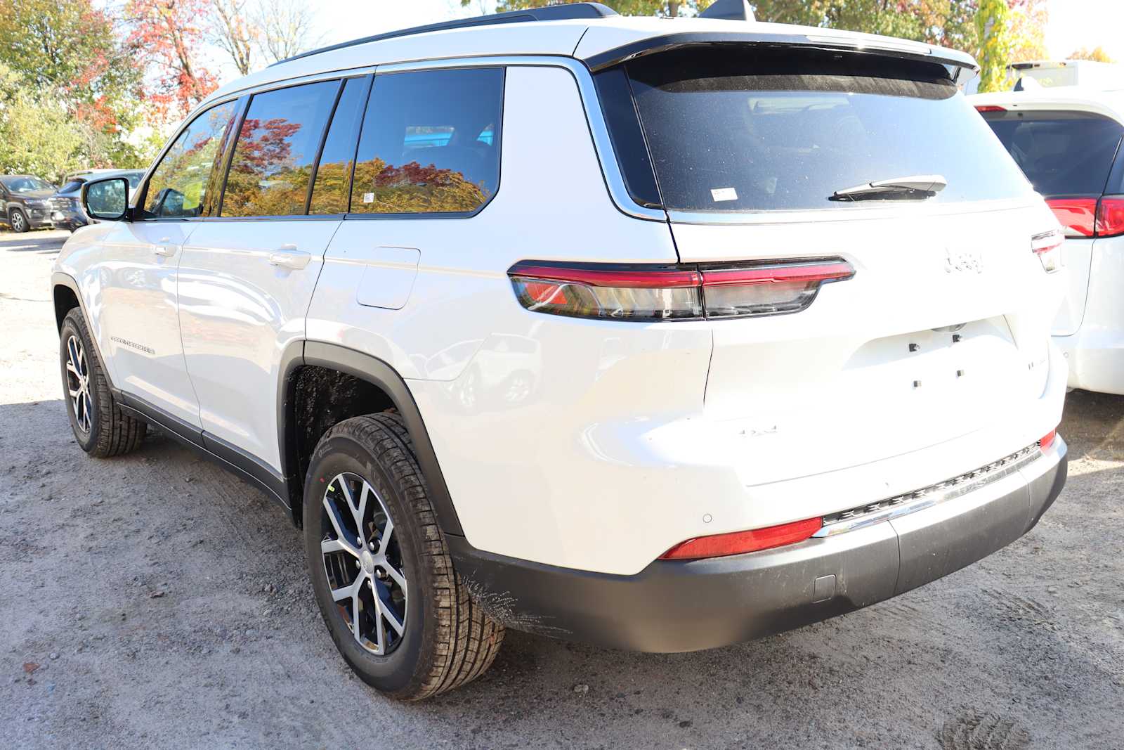 new 2025 Jeep Grand Cherokee car, priced at $48,364