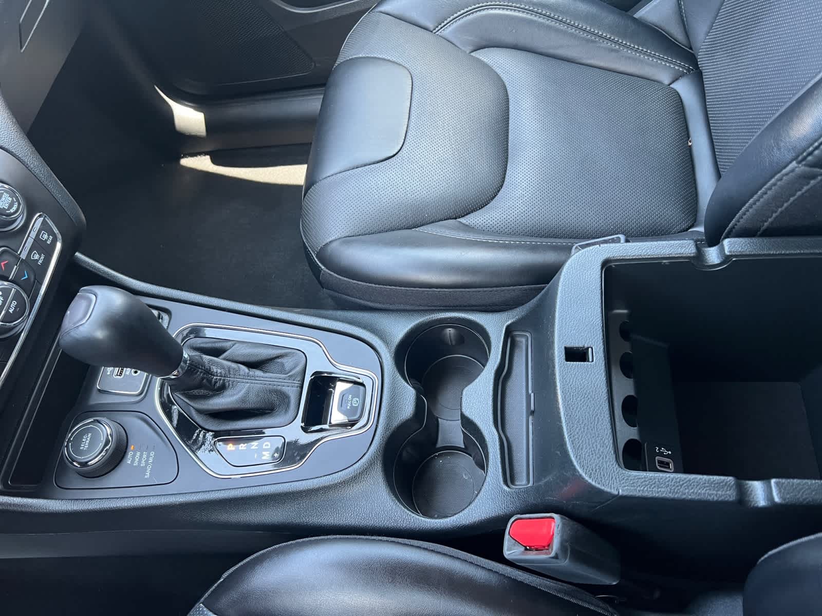 used 2022 Jeep Cherokee car, priced at $28,998