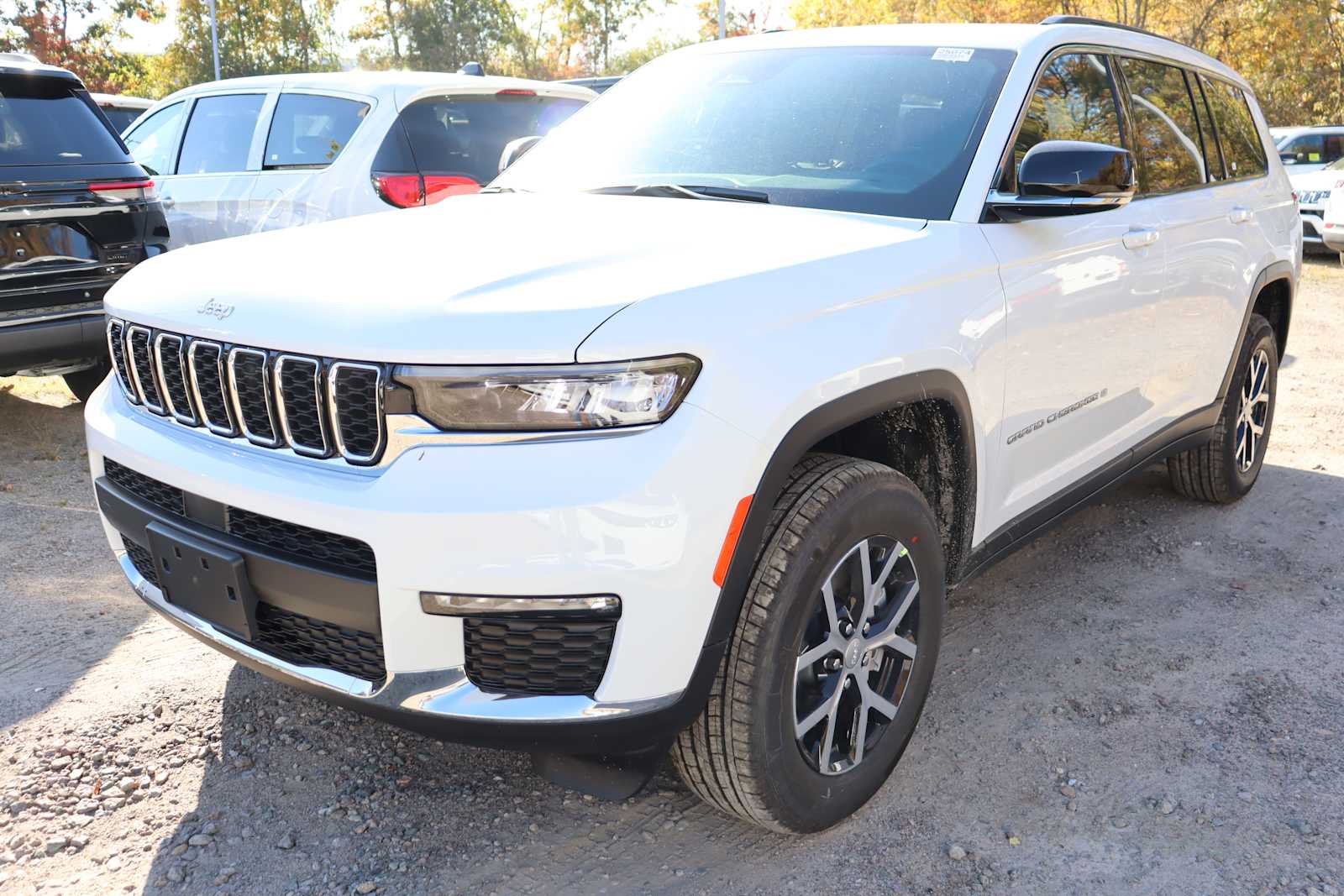 new 2025 Jeep Grand Cherokee car, priced at $48,364