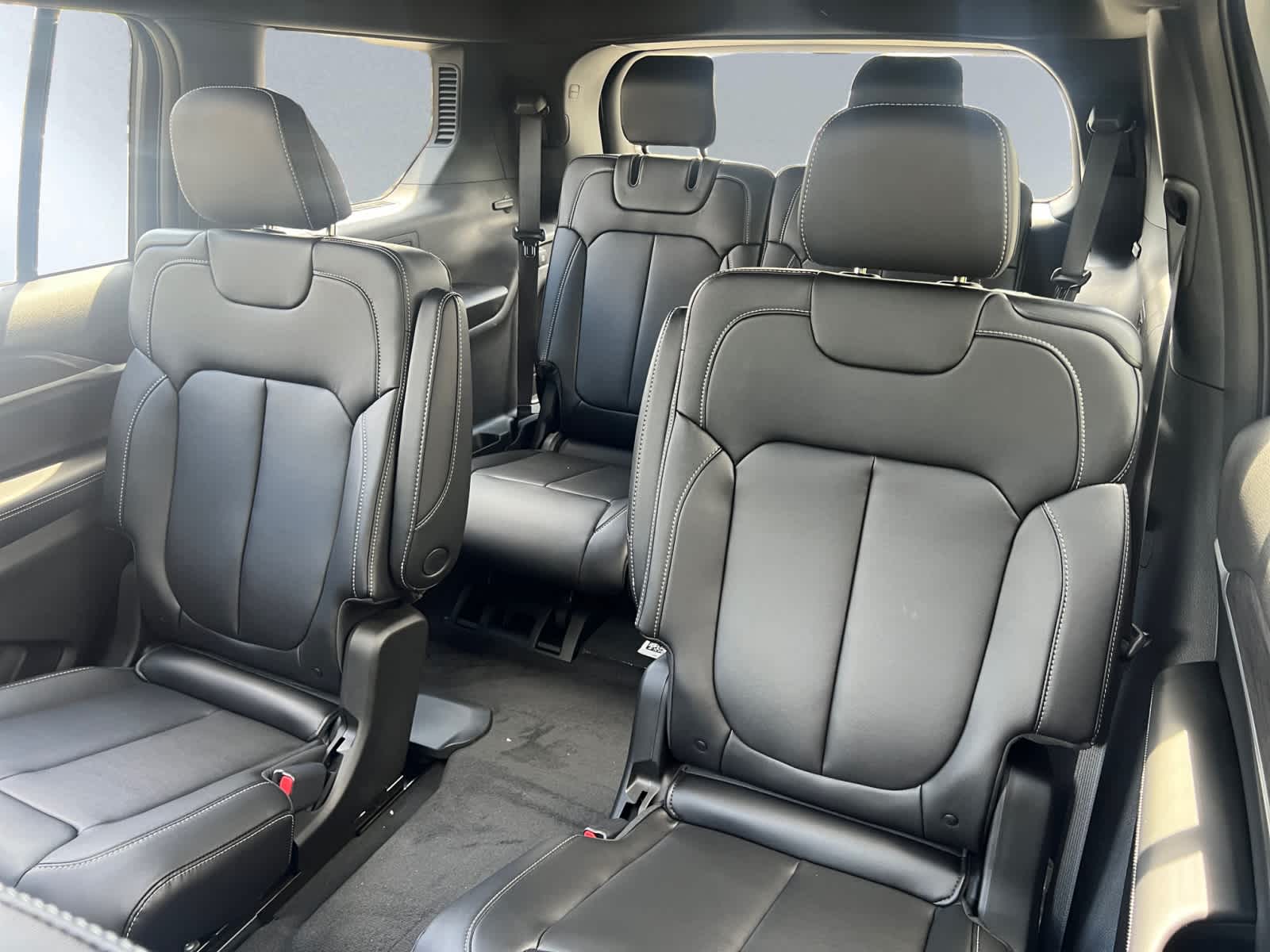 new 2025 Jeep Grand Cherokee car, priced at $50,110