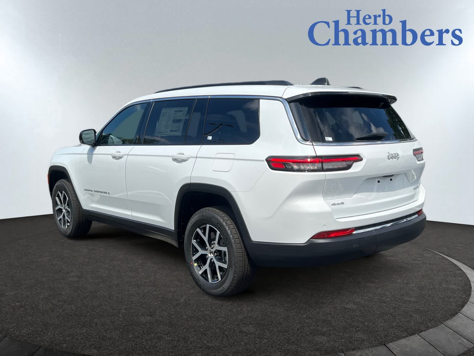 new 2025 Jeep Grand Cherokee car, priced at $50,265