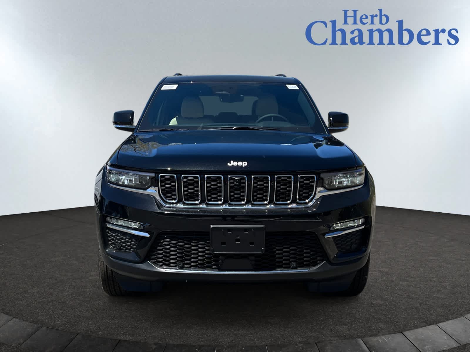 new 2025 Jeep Grand Cherokee car, priced at $52,935