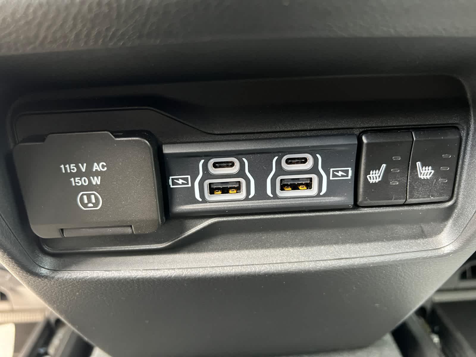 new 2025 Jeep Grand Cherokee car, priced at $48,010